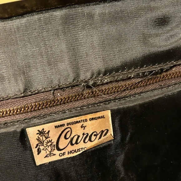 Vintage Caron of Houston Beaded Cornucopia Purse - Picture 7 of 14